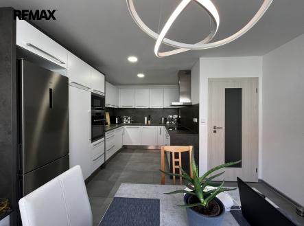 Pronájem bytu, 2+1, 70 m²