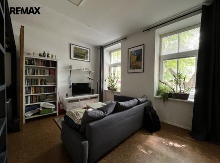Pronájem bytu, 1+kk, 37 m²