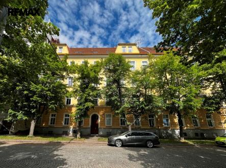 Pronájem bytu, 1+kk, 37 m²
