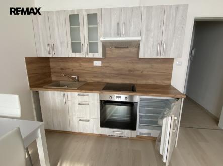 Pronájem bytu, 1+kk, 29 m²