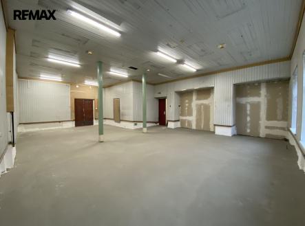 Pronájem skladu, 210 m²