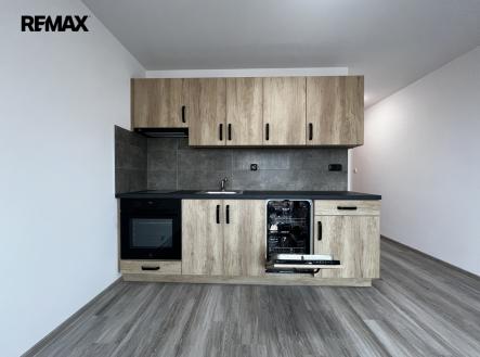 Pronájem bytu, 1+kk, 24 m²
