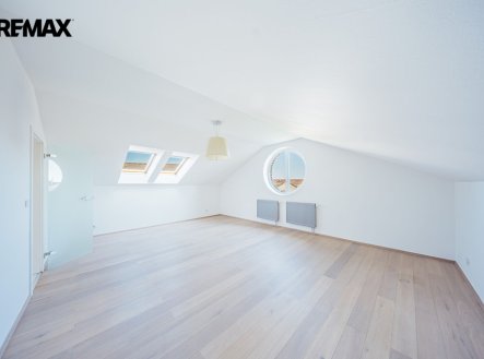 Prodej bytu, 3+1, 147 m²