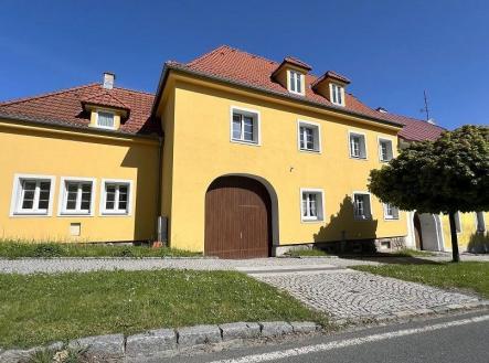 Prodej - dům/vila, 480 m²