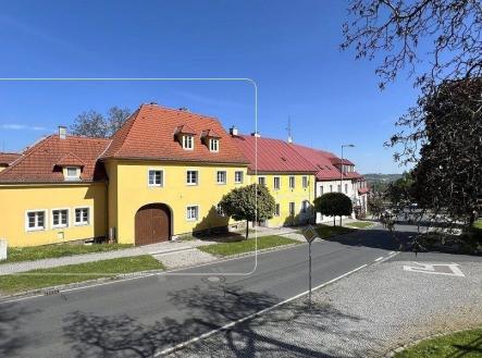 Prodej - dům/vila, 480 m²