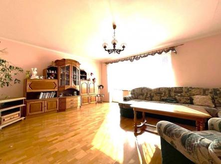 Pronájem bytu, 4+kk, 81 m²