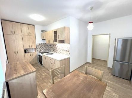Pronájem bytu, 2+1, 58 m²