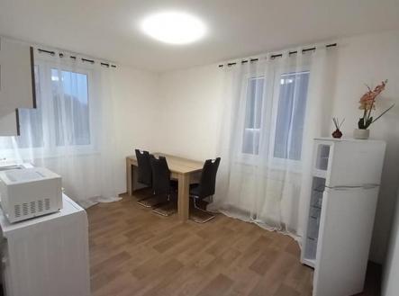 Pronájem bytu, 2+kk, 46 m²