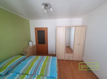 Pronájem bytu, 2+kk, 42 m²
