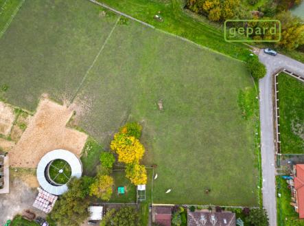 Prodej pozemku pro bydlení, 1 944 m²