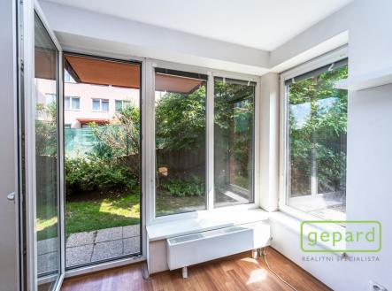 Pronájem bytu, 1+kk, 43 m²