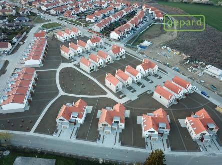 Prodej pozemku pro komerční výstavbu, 7 730 m²