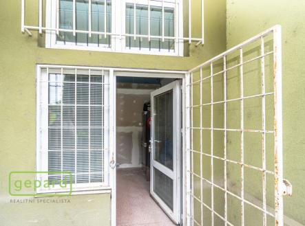 Pronájem skladovací prostor, 14 m²