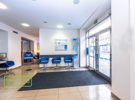 Pronájem obchodní prostor, 140 m²