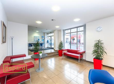 Pronájem obchodní prostor, 140 m²