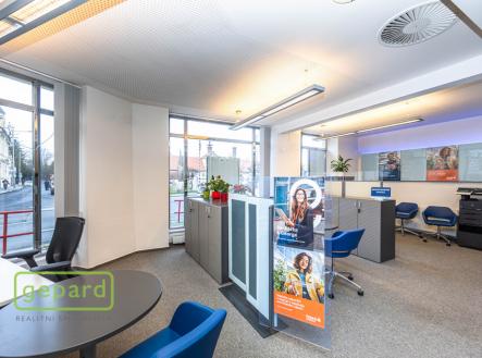 Pronájem obchodní prostor, 140 m²