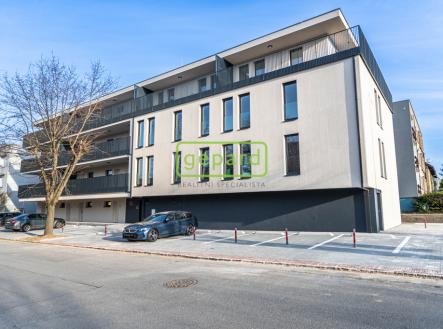 Pronájem bytu, 3+kk, 74 m²