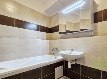 Pronájem bytu, 2+kk, 63 m²