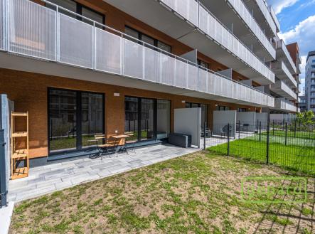 Pronájem bytu, 2+kk, 68 m²