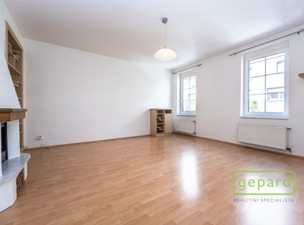 Prodej prostorného bytu 2+1, 68 m2, Na Vackově, Praha 3 - Žižkov