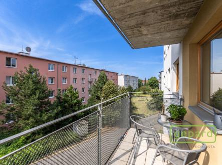 Pronájem bytu, 3+kk, 70 m²