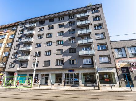 Pronájem obchodní prostory, 252 m²