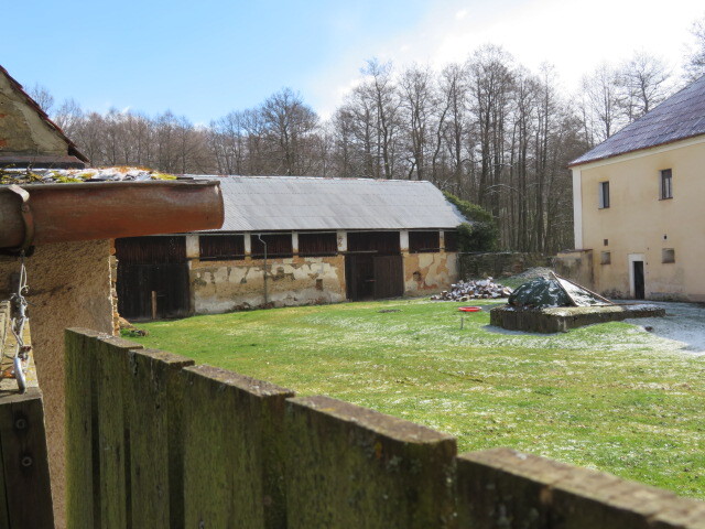 Zemědělská stavba Pelhřimov u Chebu, o velikosti 2874m2, podíl 20/448