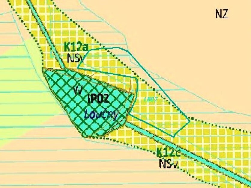 Pozemek o velikosti 5555m2, Popelín