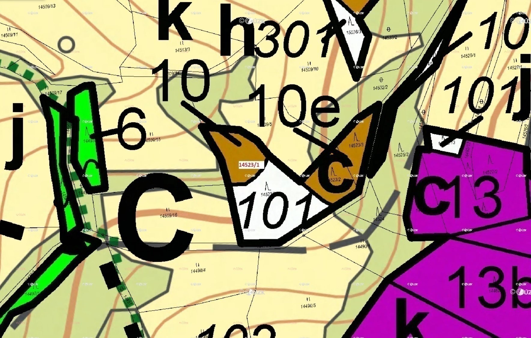 Lesní pozemek o výměře 1 547 m2, podíl 1/1, k.ú. Hovězí, okres Vsetín