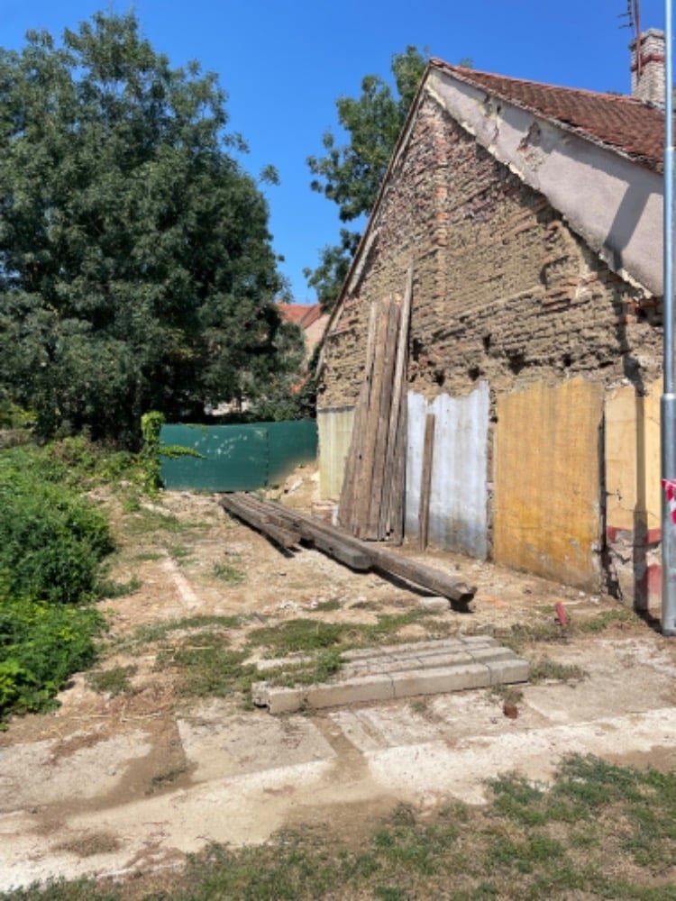 Stavební pozemek o velikosti 40m2, Uherský Ostroh