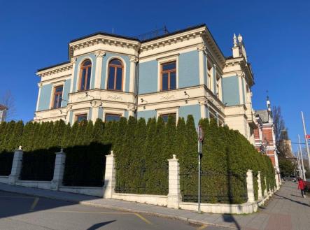 Prodej - kanceláře, 741 m²