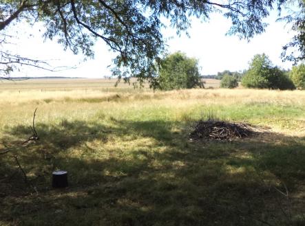 Prodej - pozemek, trvalý travní porost, 673 m²