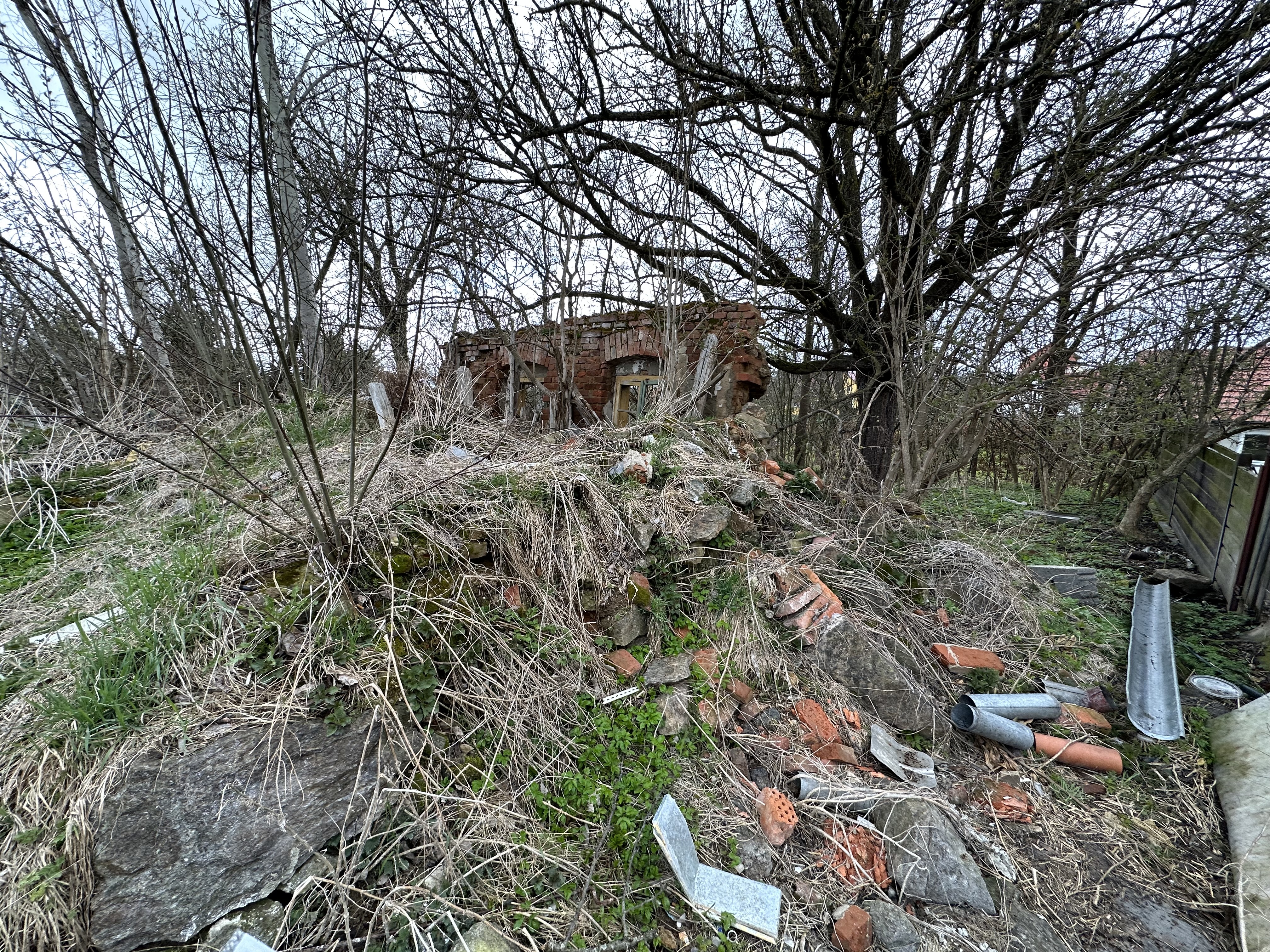 ideální podíl 7/9 pozemku - ostatní plocha v k.ú. Malonty, okres Český Krumlov