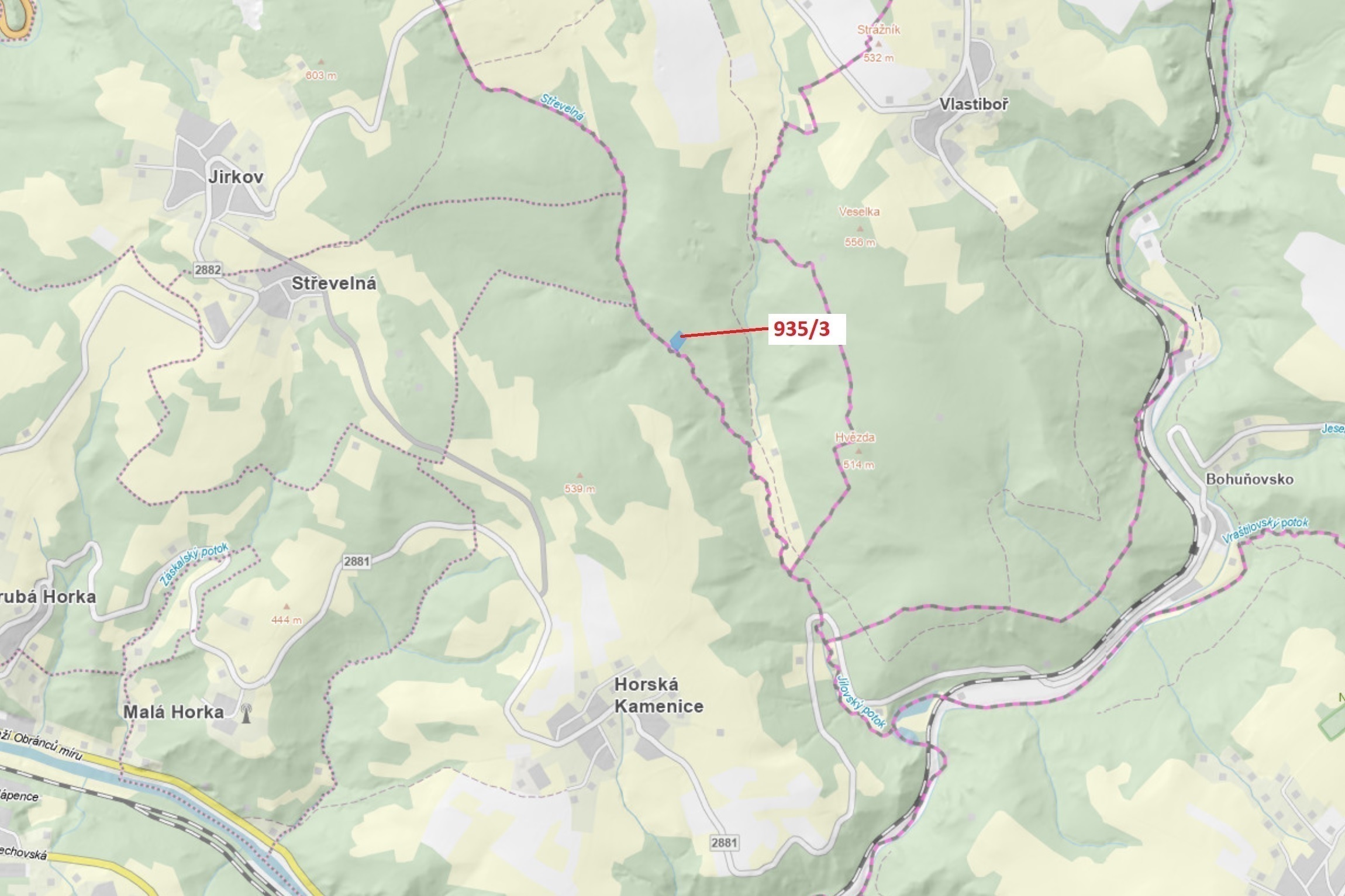 Lesní pozemek o výměře 2 349 m2, podíl 1/1, katastrální území Jílové u Držkova, obec Jílové u Držkov