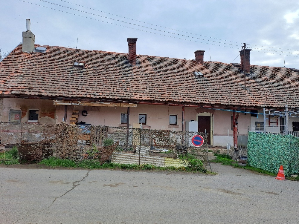 Dražba zemědělského areálu Jesenice, opakovaná dražba