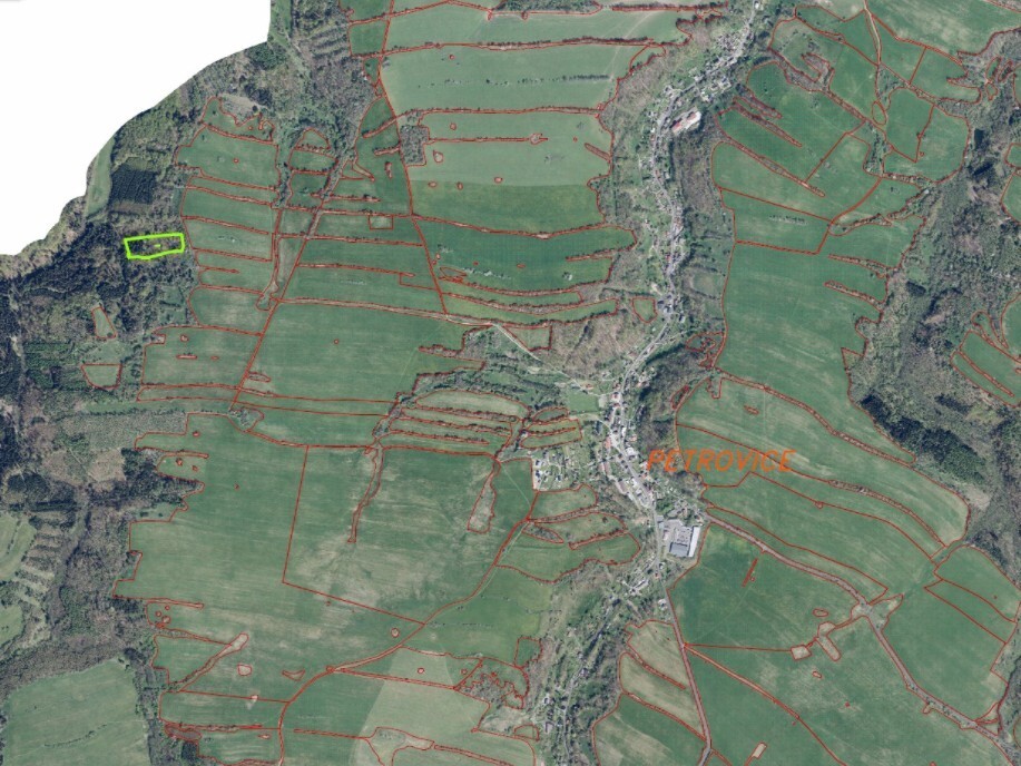 Pozemek o velikosti 14239m2, Petrovice u Chabařovic