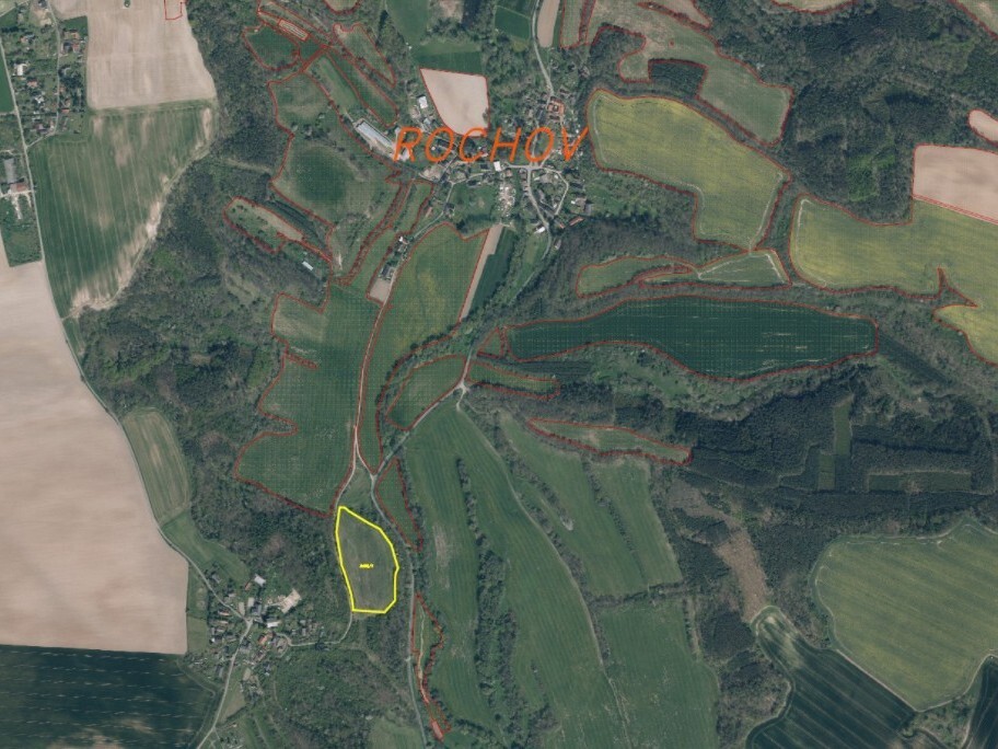 Pozemek o velikosti 21164m2,  Rochov u Tetčiněvsi