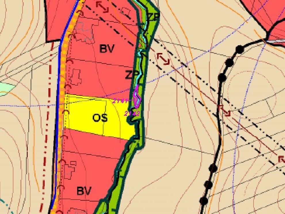 Pozemek o velikosti 109m2, Prostřední SB