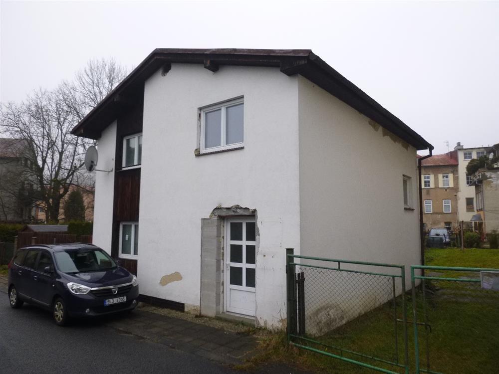 Dražba spoluvlastnického podílu ve výši 1/2 na rodinném domě v obci Smržovka, okr. Jablonec nad Niso