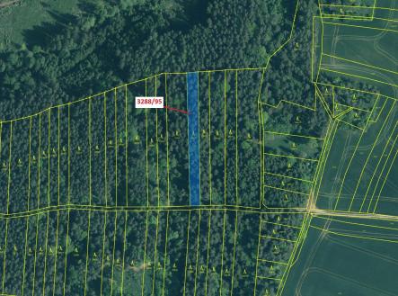 Prodej pozemku, les, 1 735 m²
