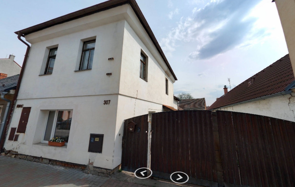 id. 1/3 rodinného domu se zahradou v k.ú. Hořice v Podkrkonoší, okres Jičín