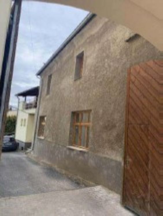 Rodinný dům s pozemkem, Unhošť, okres Kladno