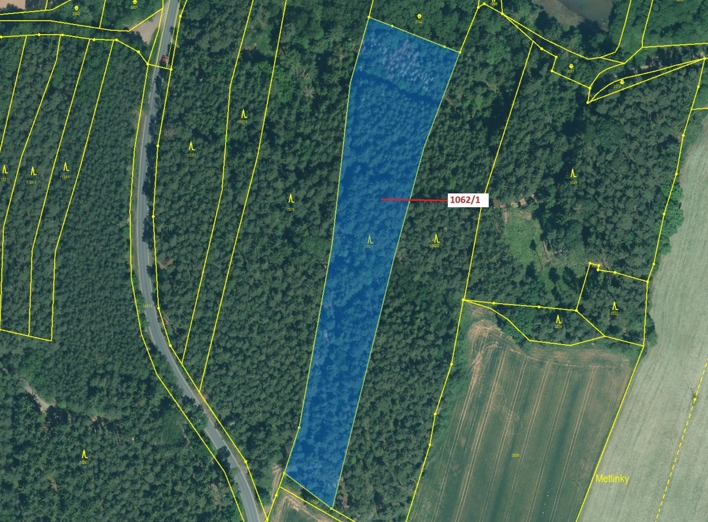 Lesní pozemek o výměře 8 653 m2, podíl 1/1, katastrální území Stvolny, obec Manětín, obec s rozšířen