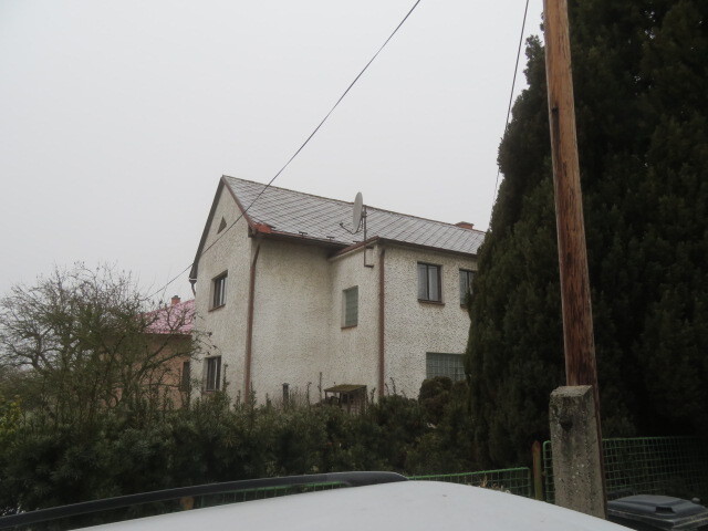 Dražba spoluvlastnického podílu ve výši 1/2 na rodinném domě v obci Teplýšovice, okr. Benešov