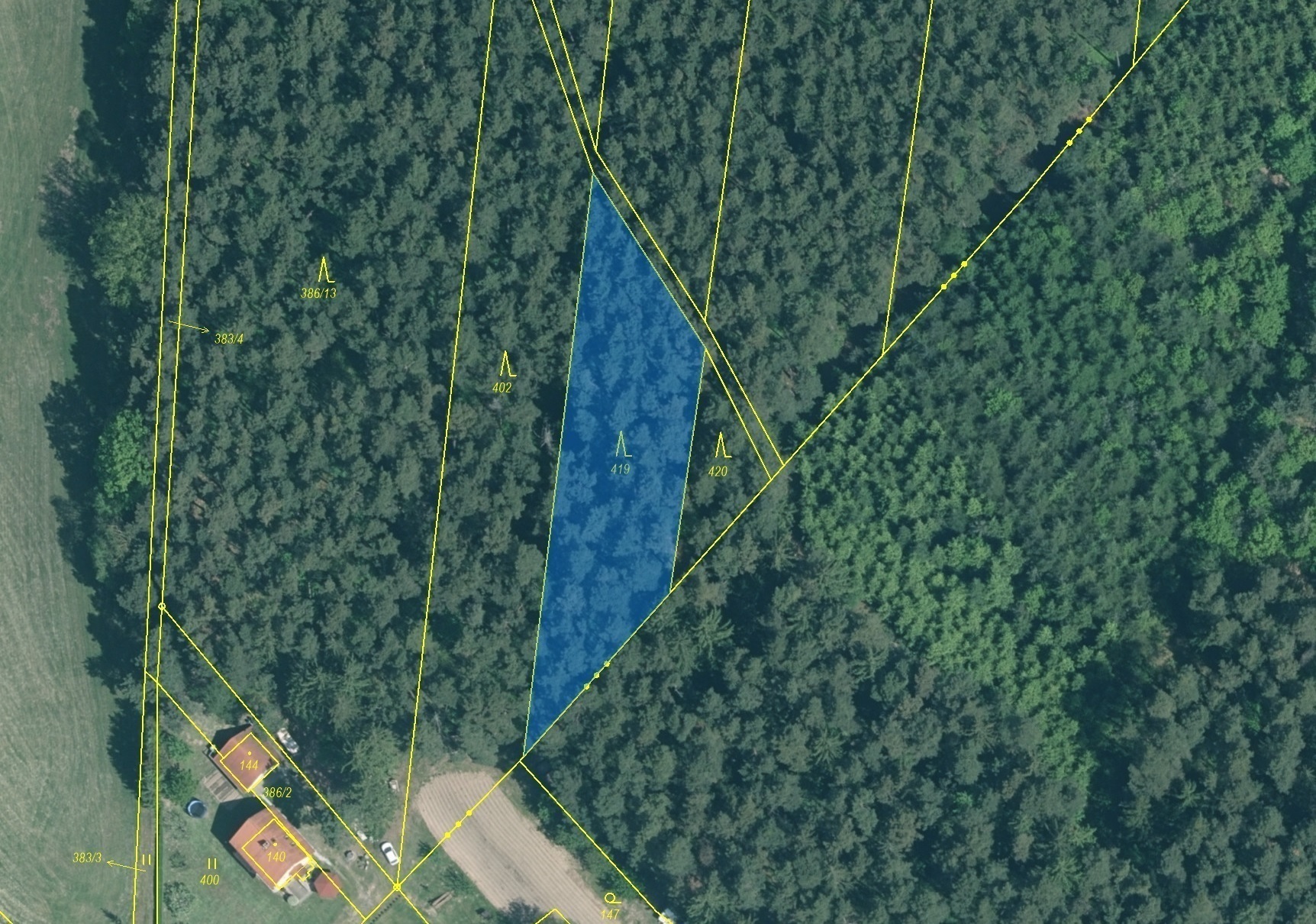 Lesní pozemek o výměře 1446 m2, podíl 1/1, katastrální území Třešně u Záhoří, obec Záhoří, obec s ro