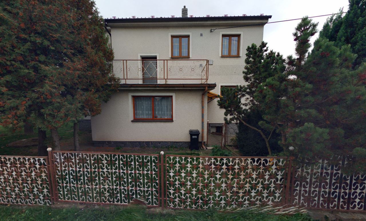 Rodinný dům č.p. 43 s garáží, víceúčelovou stavbou a zahradou v obci Nasavrky, okres Chrudim, opakov