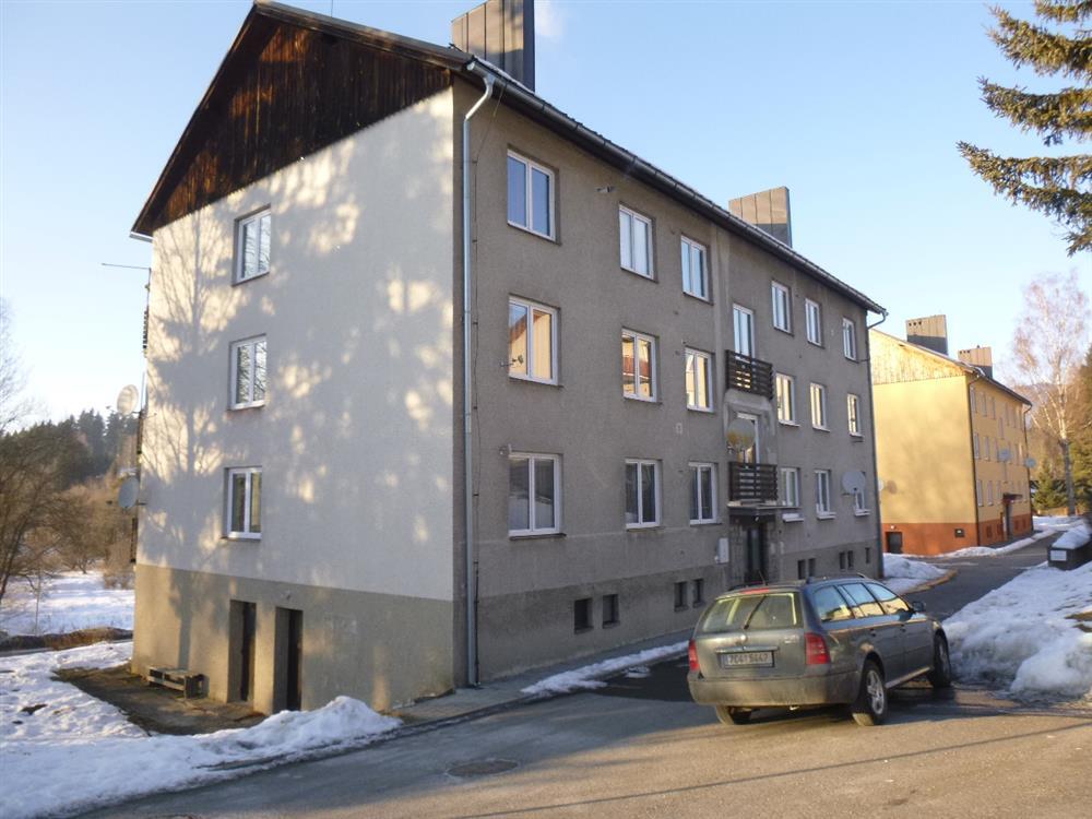 Dražba spoluvlastnického podílu ve výši 1/3 na bytu 3+1 v obci Lenora, okr. Prachatice