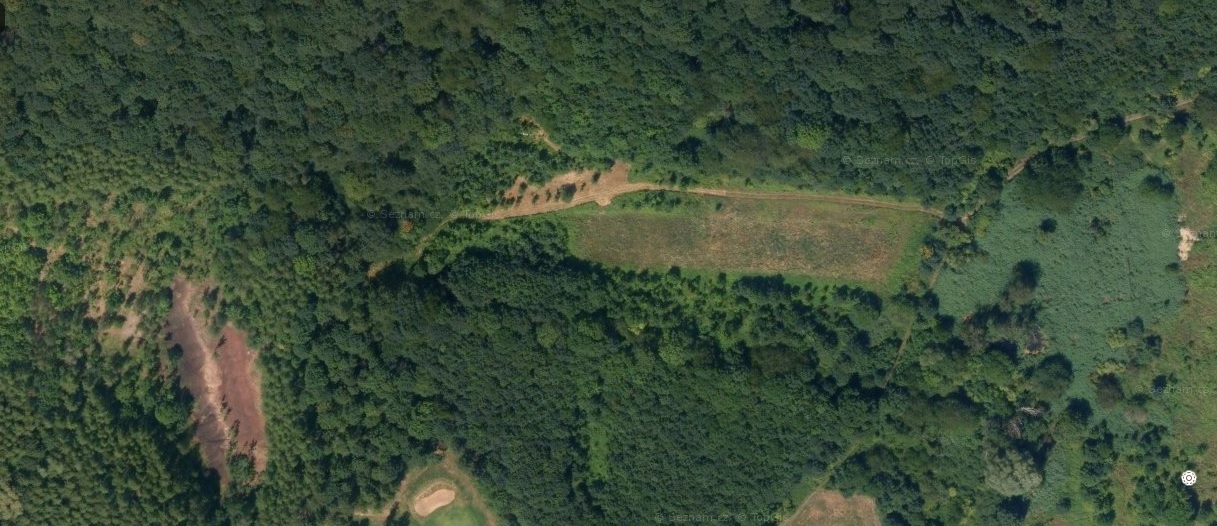 E-veřejná soutěž pozemku o výměře 9 862 m2, kat. území Dělouš