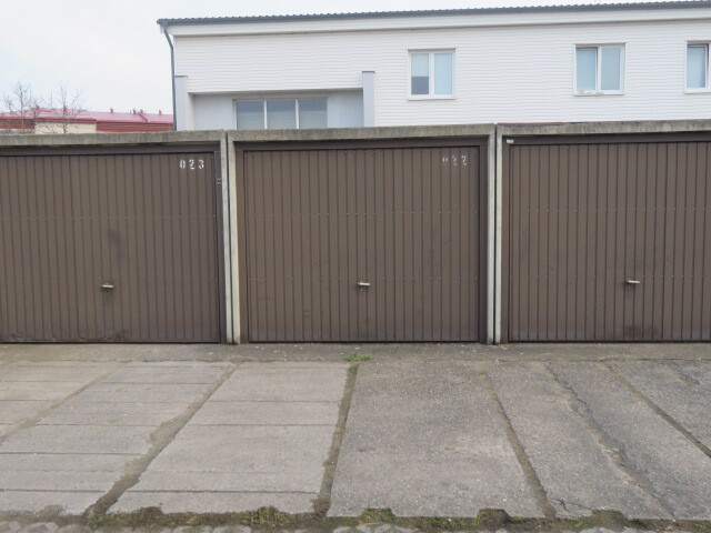 Garáž o velikosti 10m2, Praha-východ