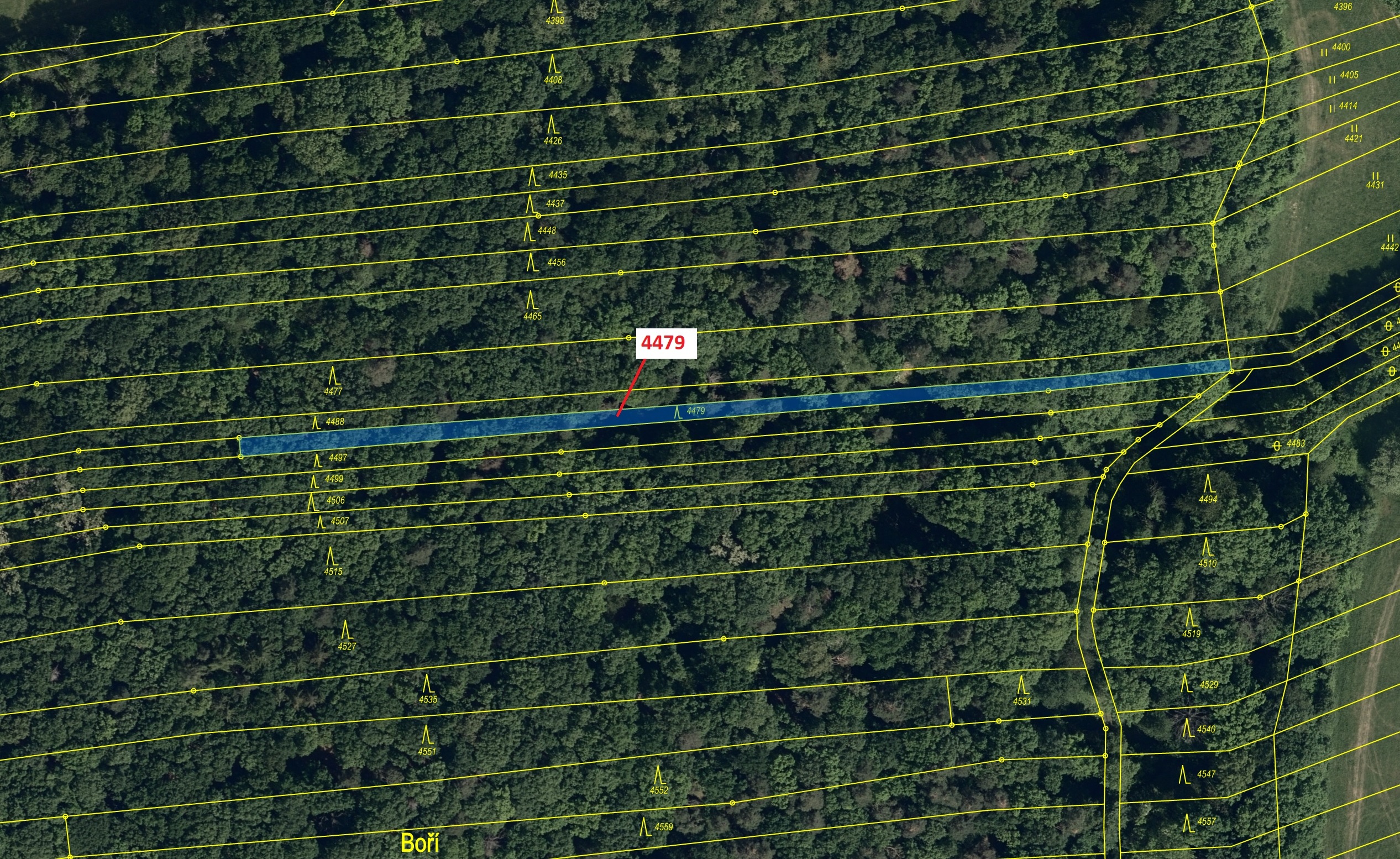 Lesní pozemek o výměře 782 m2, podíl 1/1, katastrální území Hradčovice, obec Hradčovice, obec s rozš
